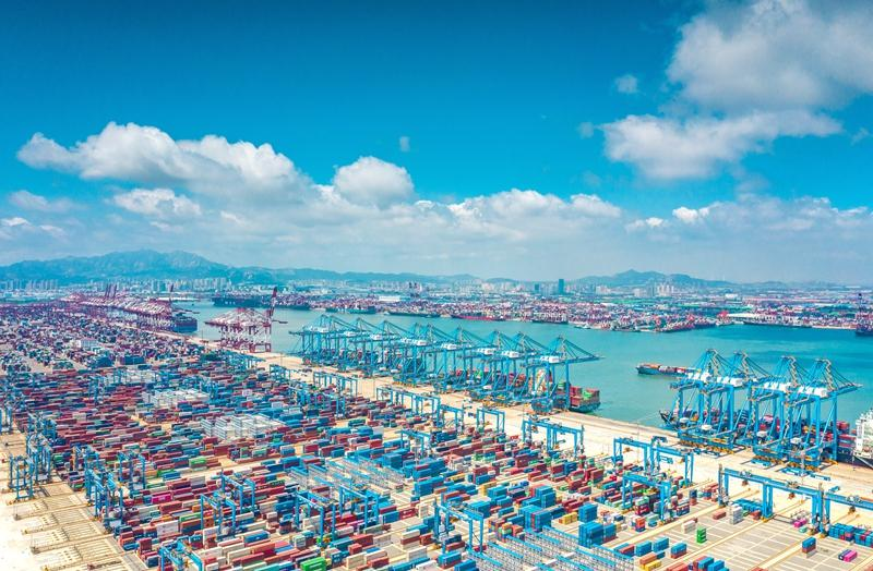 青岛港最新运营数据宣布：集装箱营业与海铁联运双引擎驱动增添